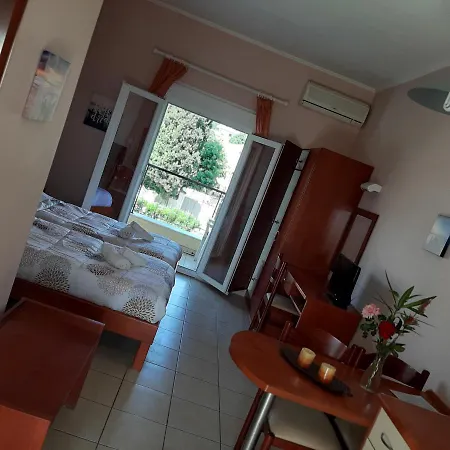 Aparthotel Zefiros