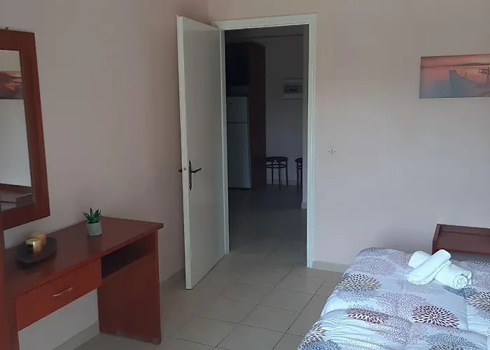 Zefiros 4* גאוביה