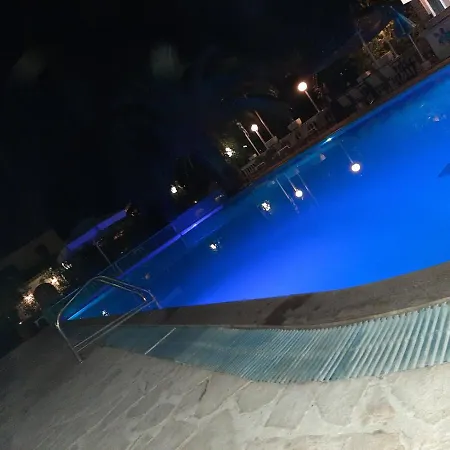 Zefiros Apart Otel