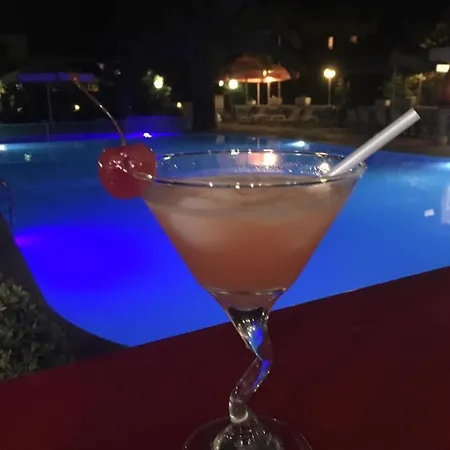 公寓式酒店 Zefiros 4*