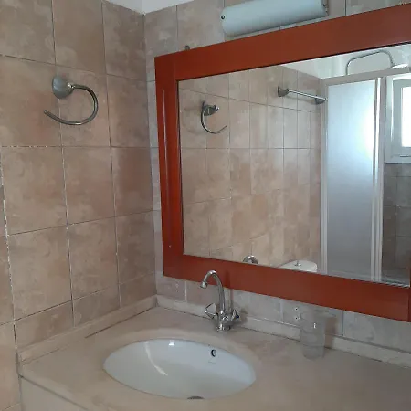 Zefiros 4*