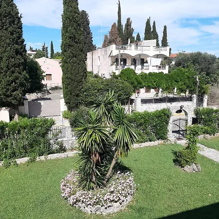 Apart Otel Zefiros