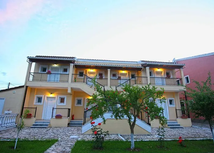 Zefiros Aparthotel 4*