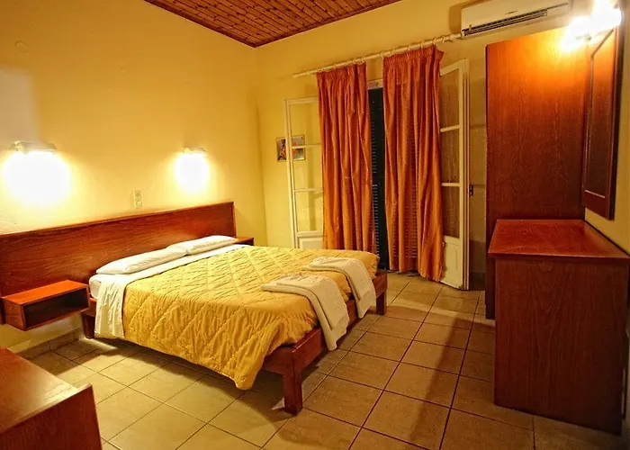 Zefiros 4* 고우비아